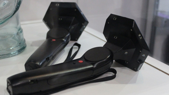 Valve přibližuje Lighthouse – senzory ověšený doplněk virtuální technologie