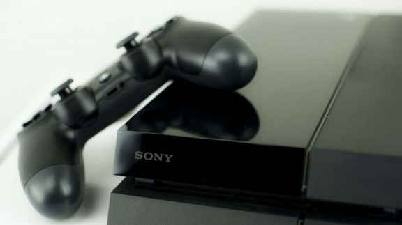 PS4 update s funkcí suspend/resume vyjde už zítra