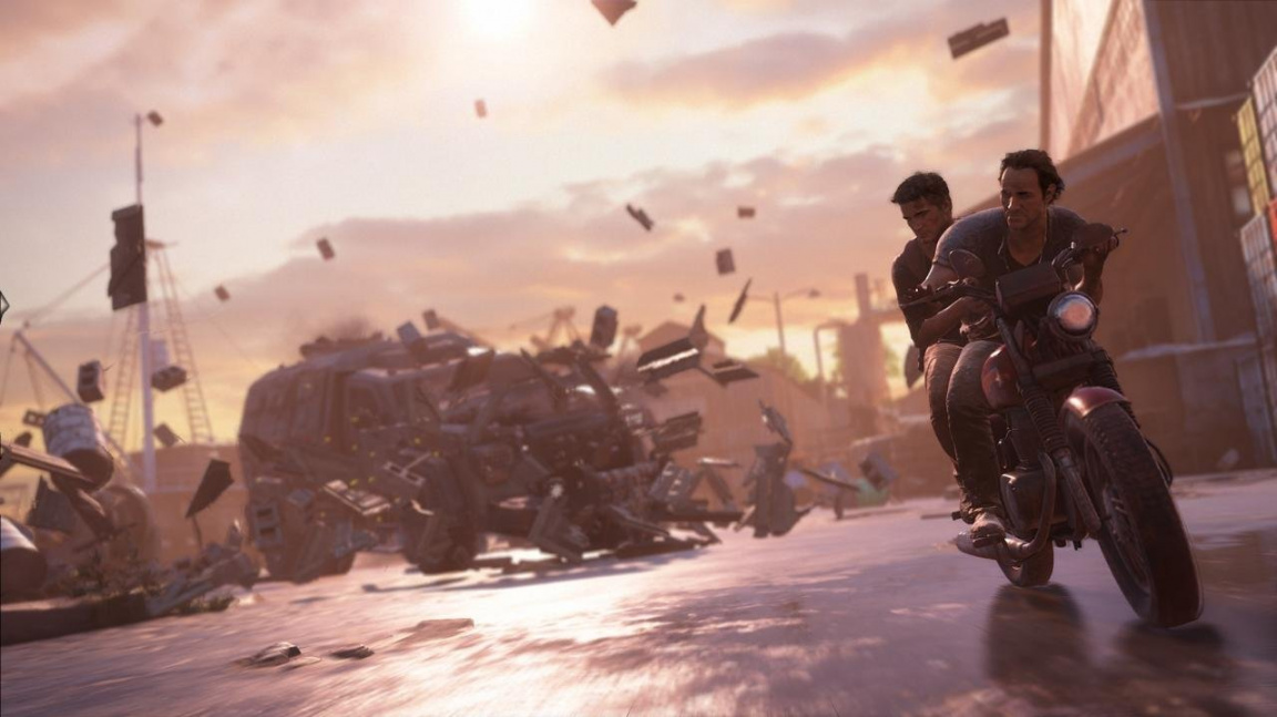 Uncharted 4 je klasická akční jízda, jak ukazuje 15 minut z hraní