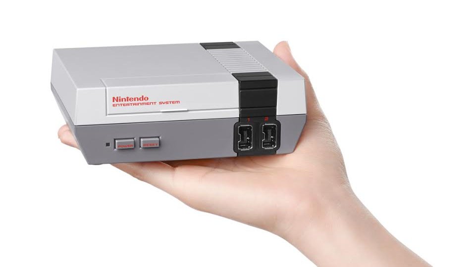 Nintendo vydá zmenšenou verzi konzole NES s 30 klasickými tituly