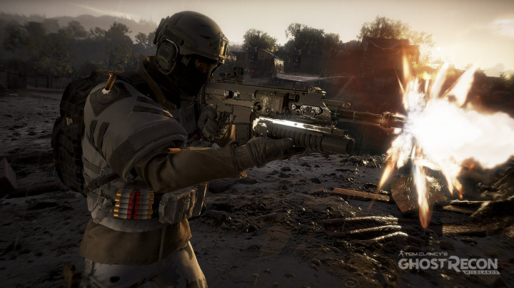 Příslušník speciálních jednotek vysvětluje svobodu při plnění misí v Ghost Recon Wildlands