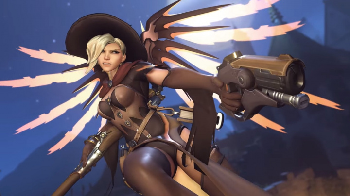 Halloweenská akce přidala do Overwatch stovku kosmetických předmětů a Horde Brawl