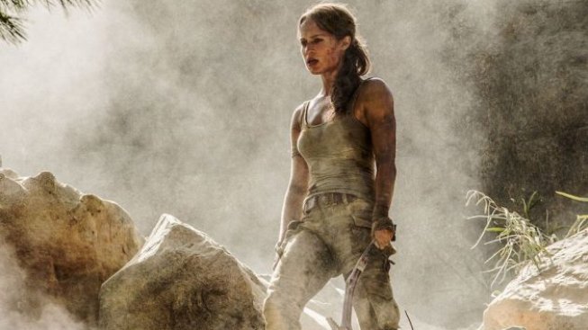Filmová Lara Croft se představuje na prvních oficiálních fotkách