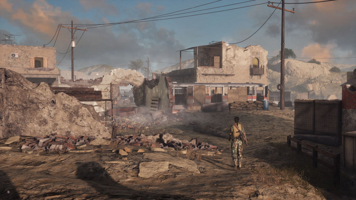 Válečná střílečka Insurgency: Sandstorm nabídne příběhový mód se dvěma bojovnicemi