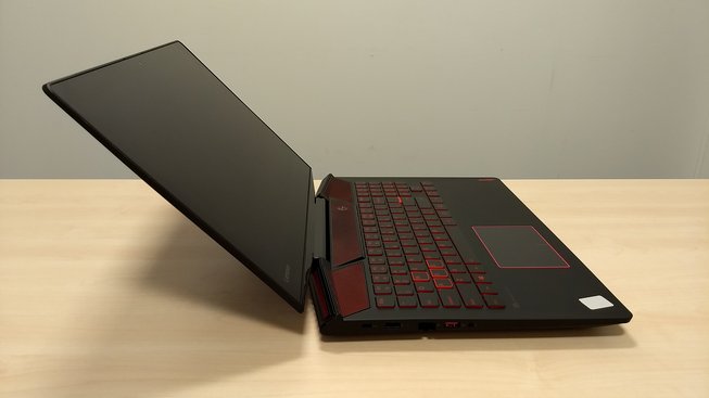 ilustrace3__lenovo-legion-y720