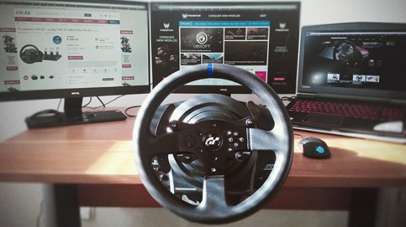 Thrustmaster T300 RS GT Edition: Splňte si závodnický sen