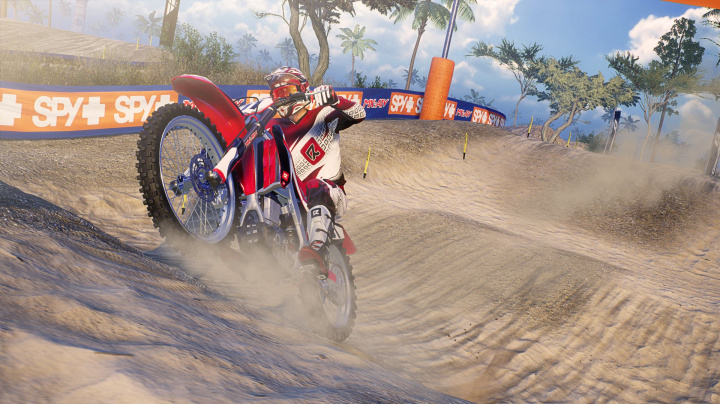 Nakopněte motorku, čtyřkolku či buginu, MX vs. ATV All Out už čeká