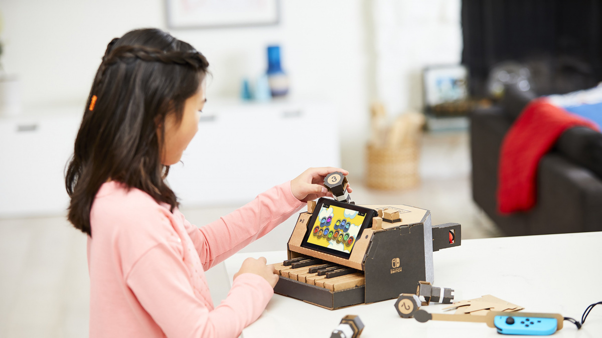 Hračičkové z Nintenda odhalili novou řadu kartonového příslušenství pro Switch