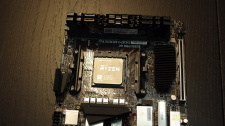 Testovací kit APU Ryzen 5 2400G a Ryzen 3 2200G