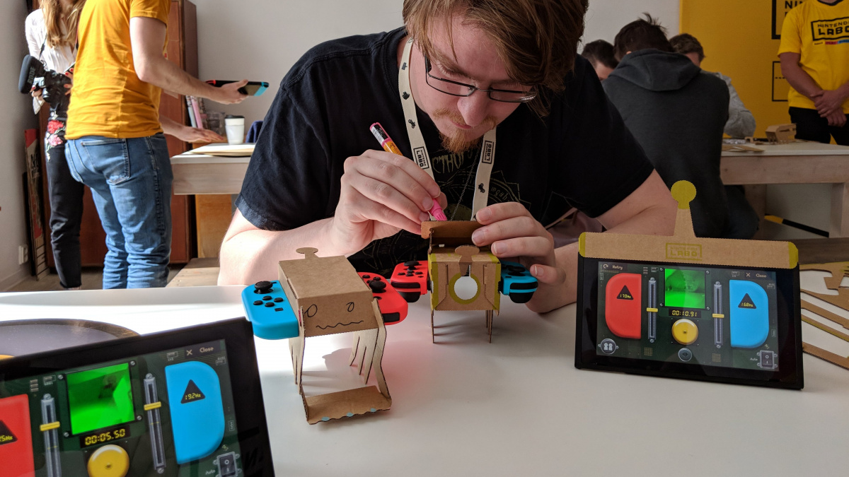 Vyzkoušeli jsme si Nintendo Labo - motorky, piáno i rybaření