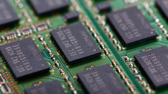 Svatá trojice je kompletní. Micron už také vyrábí GDDR6