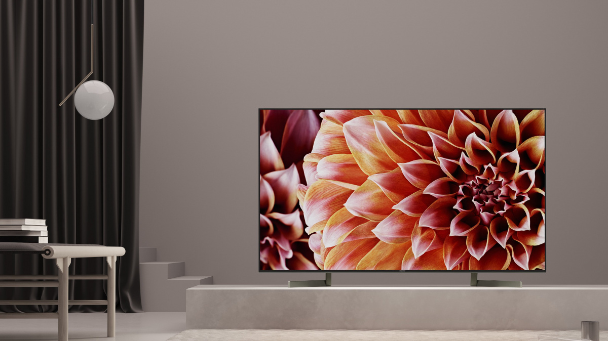 Sony XF90 zaměřena na detail!