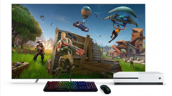 Podporu klávesnice a myši na Xboxu vykopává Fortnite, následovat budou i DayZ a Vigor