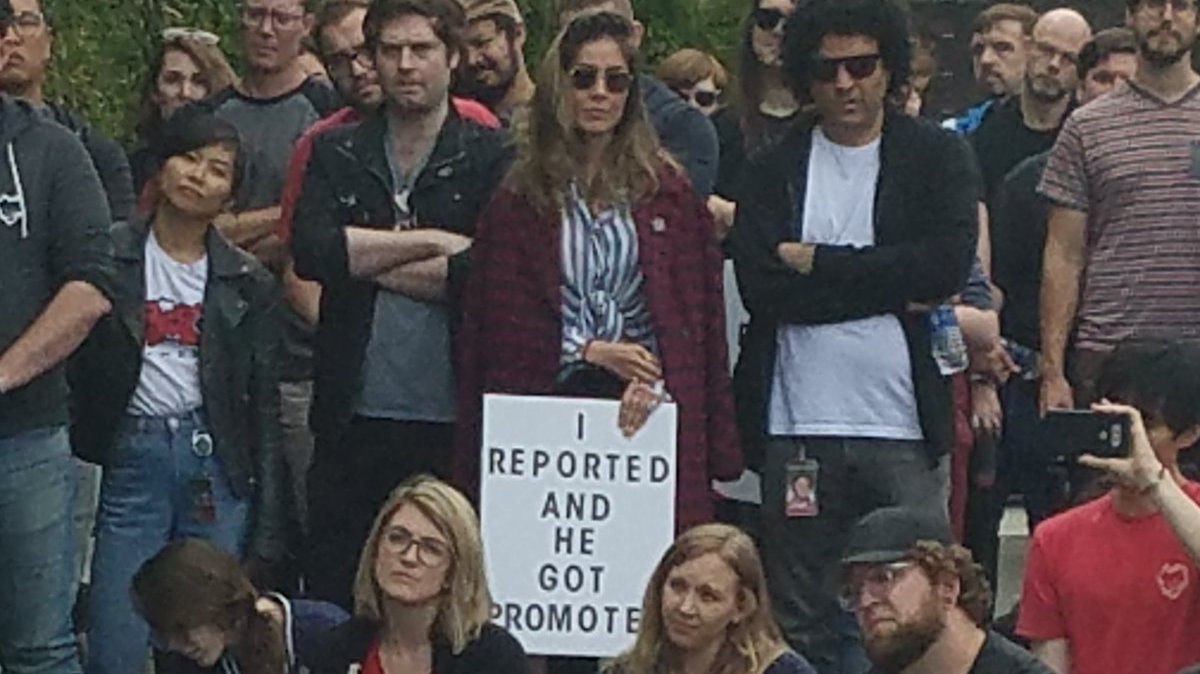 Zaměstnanci Riot Games protestovali proti nuceným arbitrážím a sexismu