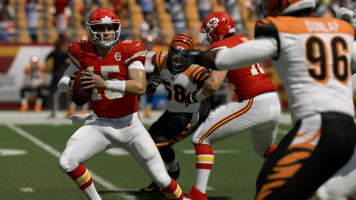 Madden 20 přináší změny v taktice, navíc si zahrajete i za univerzitu