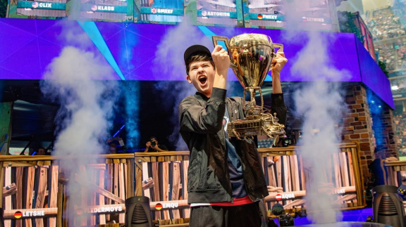 Fortnite World Cup vyhrál 16letý Kyle Giersdorf, o 69 milionů soutěžili i dva Češi