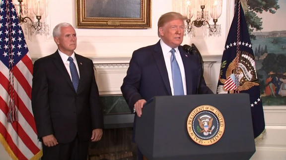 Do počítačových her se po víkendové střelbě pustil už i Donald Trump