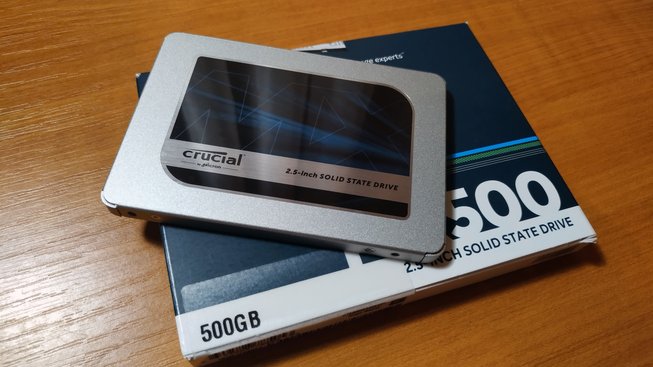 SSD Crucial by Micron