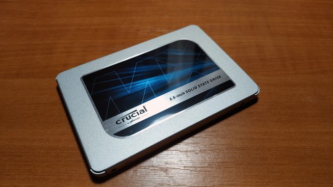 SSD Crucial by Micron