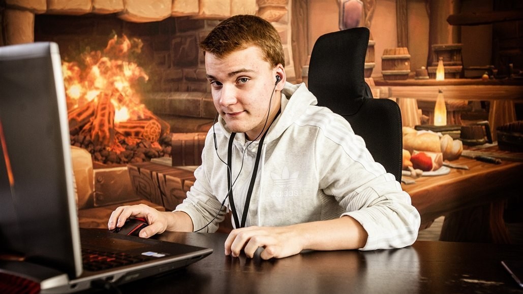 Legendy Esportu 1 - Pokrovačova cesta za úspěchem