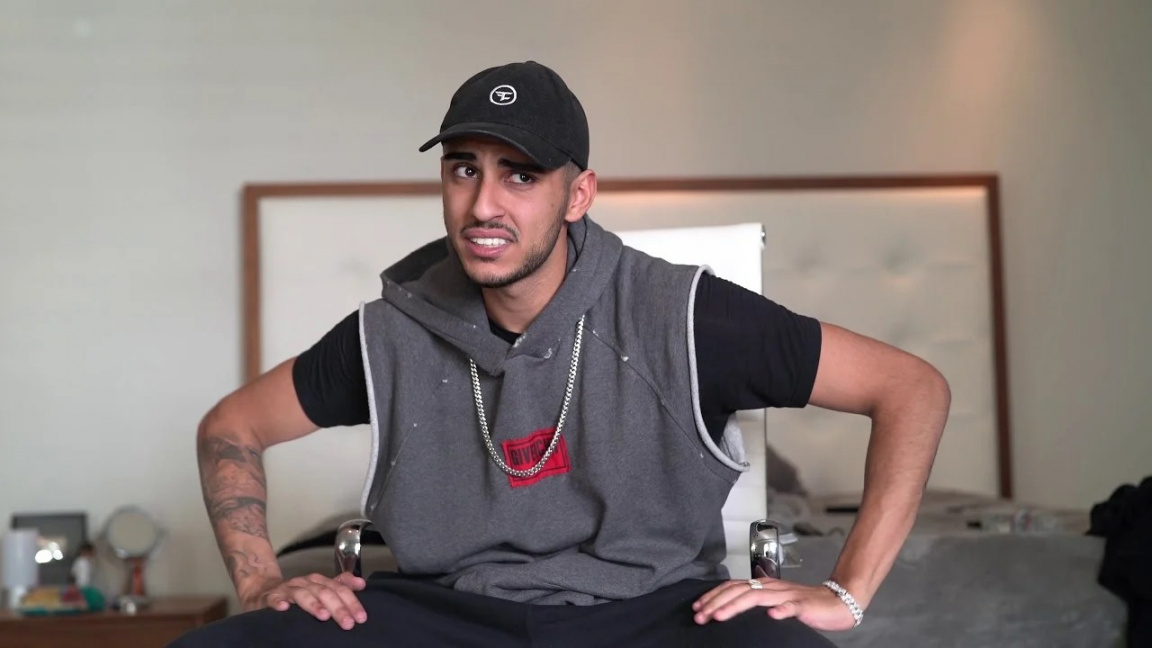 FaZe Rain způsobil další drama. Ukazoval dětem na Instagramu drogy