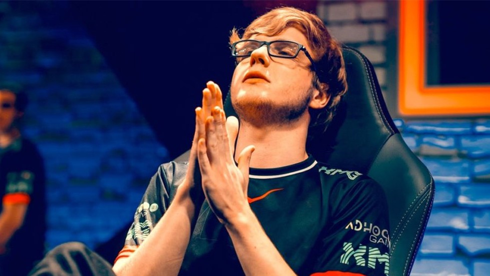 Amazing: „Jen těžko si někdo dovede představit, čím esportový hráč každý den prochází”