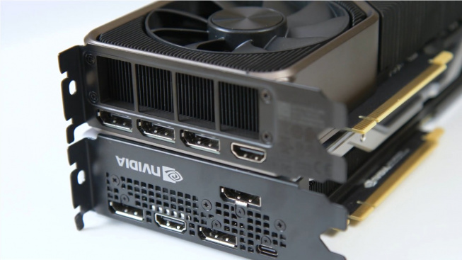 Srovnání konektorové výbavy Founders edicí RTX 2080 a RTX 3080