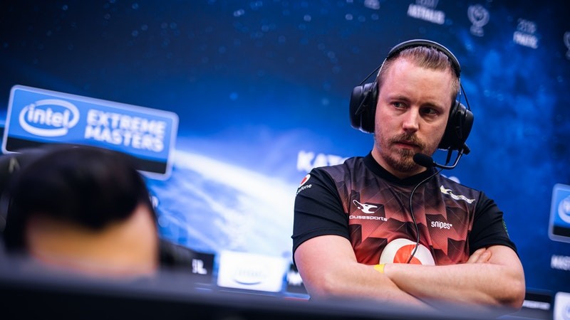 Trenér Mousesports propuštěn za podvádění během zápasů