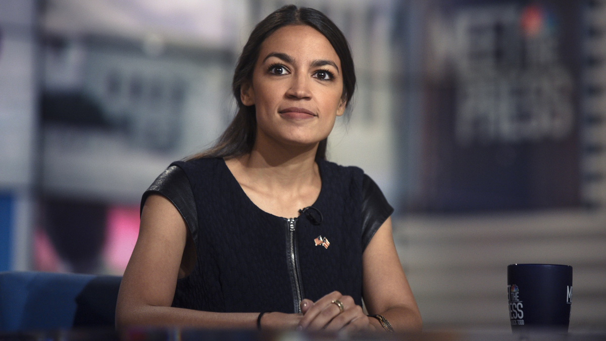 Kongresmanka Alexandria Ocasio-Cortez loví mladé voliče streamováním her