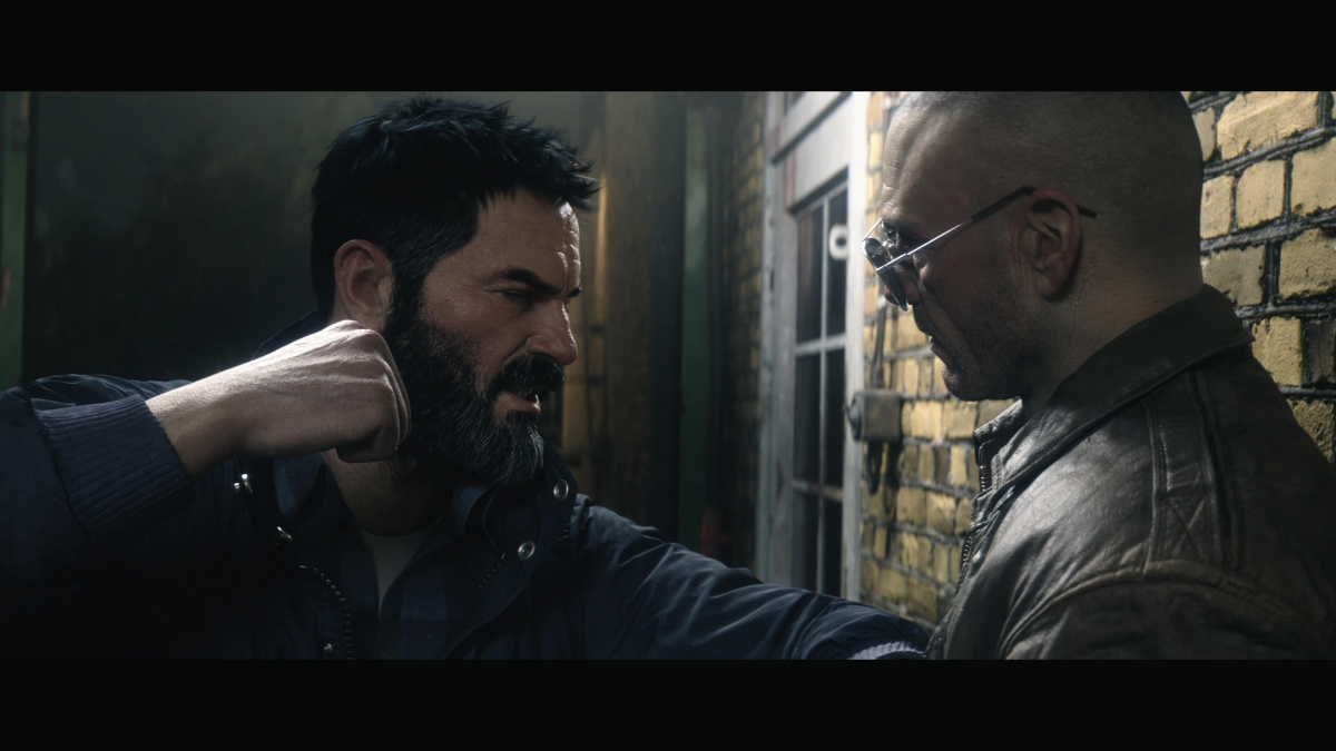 Britská policie dopadla vězně na útěku. Šel si koupit Call of Duty