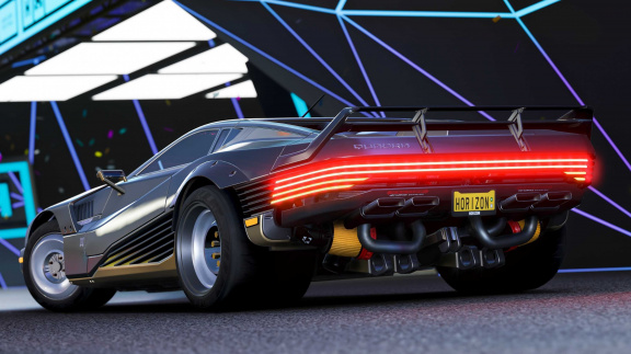 Forza Horizon 4 vás zadarmo posadí do Quadry ze Cyberpunku 2077
