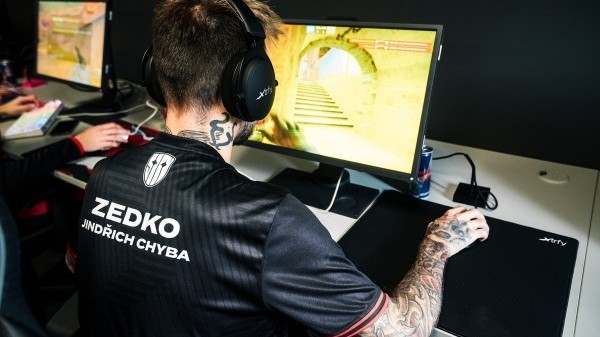 První místo a dvanáct tisíc dolarů, český tým ovládl evropský turnaj