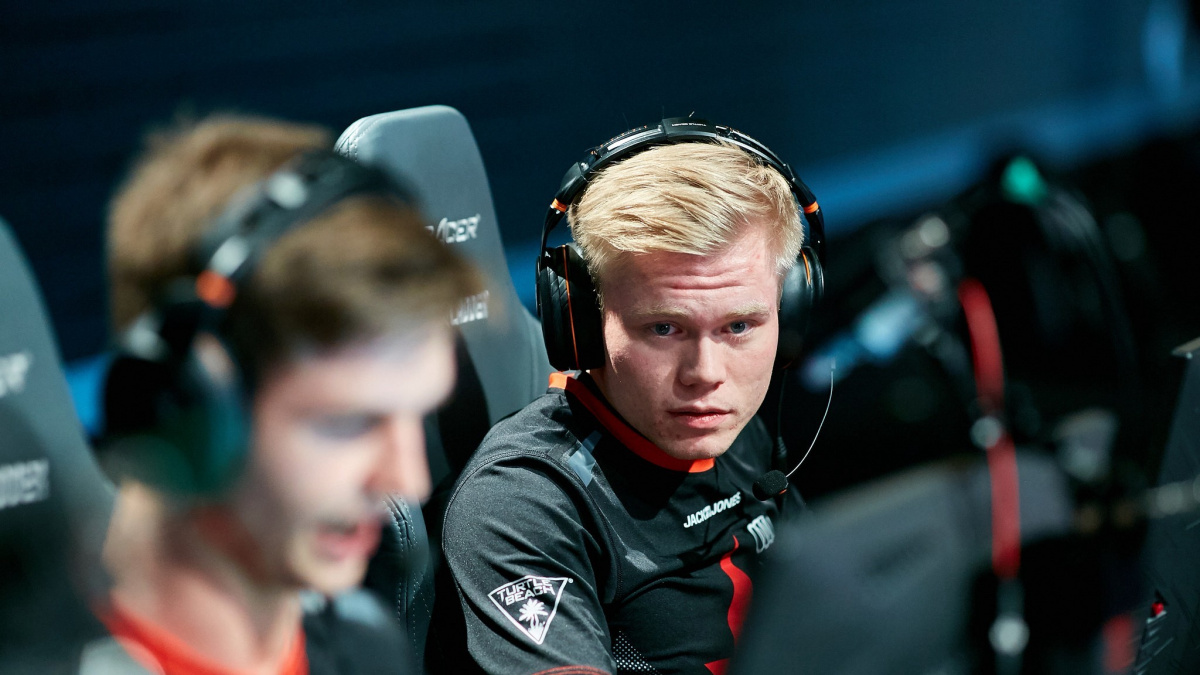 Tým Astralis zažil debakl, proti ruskému celku uhrál jediné kolo