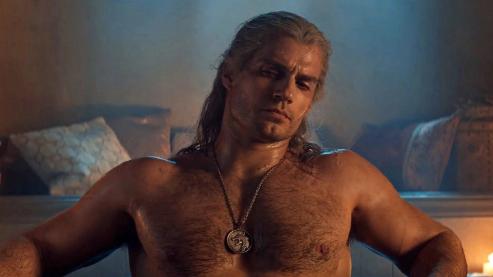 Henry Cavill je nerd, který miluje počítačové hry a Warhammer. Je to dobře pro nás všechny
