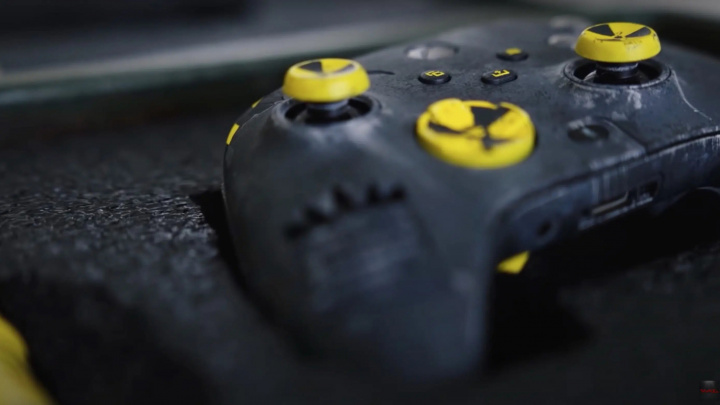 Nejdražší gamepad na světě? FaZe Swagg dal za ovladač přes 50 tisíc