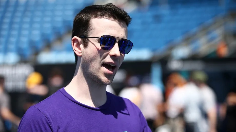 DrLupo dostal ban na Twitchi kvůli nemravnému vtipu