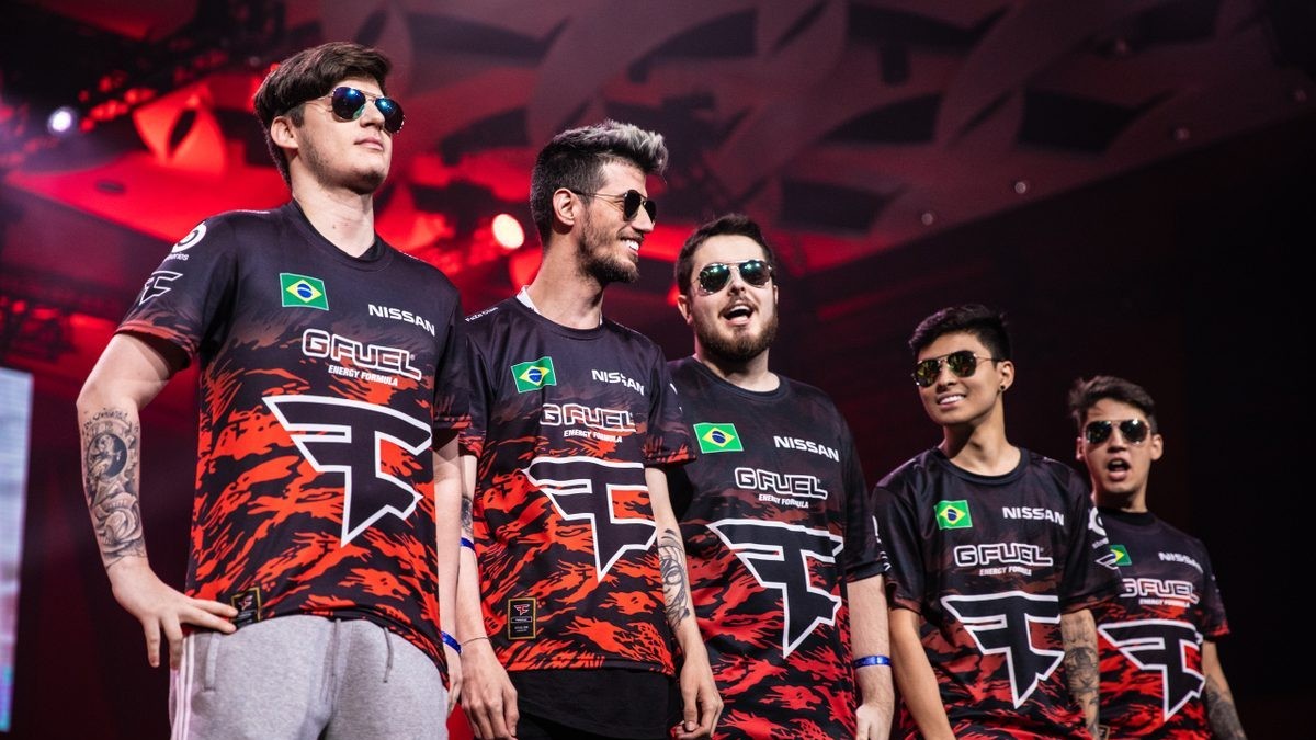 FaZe budou mít vlastní komiks od DC, zúčastní se i Batman