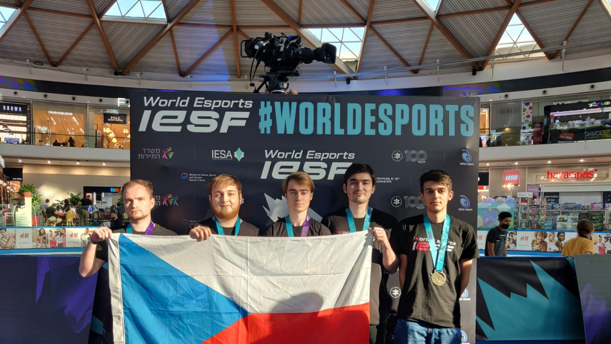 Česká reprezentace zvítězila na mistrovství světa v DotA 2
