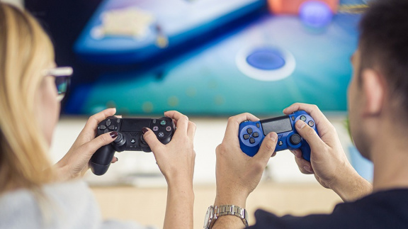 Vánoce s PlayStation CZ – zasoutěžte si o hry, ovladač či dárkové karty