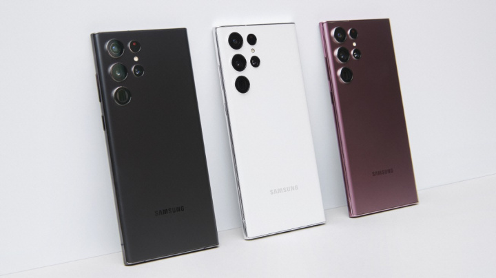 Samsung představil Galaxy S22. Předobjednat si ho můžete o 10 990 Kč výhodněji