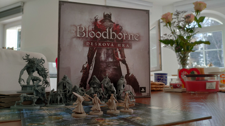 Deskovka Bloodborne – recenze famózního stolního toulání Yharnamem