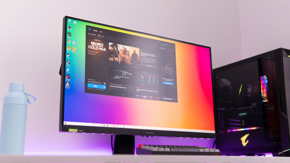 Z monitoru ViewSonic XG320Q nebudete chtít spustit oči