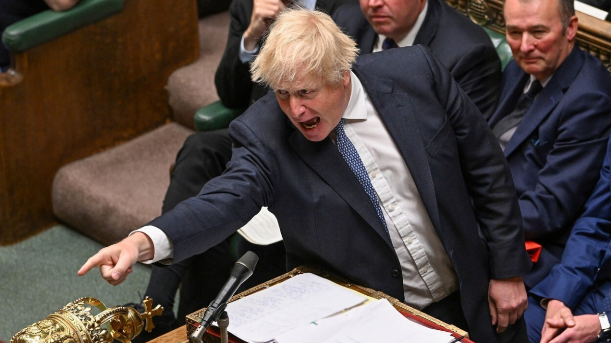 Anglie: Herní průmysl by si měl regulovat loot boxy sám, jinak zasáhneme