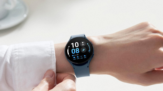 Samsung_galaxy_watch5_sapphire