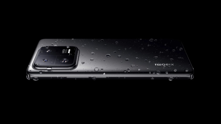 Nový Xiaomi 13 Pro je bestie se superfoťákem Leica. V prvních dnech je levnější o tisíce