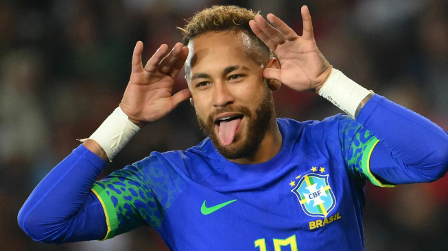 Fotbalista Neymar si zahrál CS:GO s profíky. Dokázal s nimi držet krok