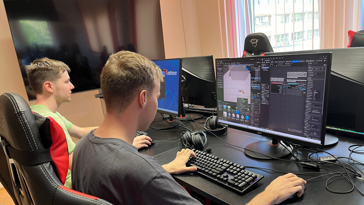 Na střední škole v Ostravě se žáci nově učí i vyvíjet hry