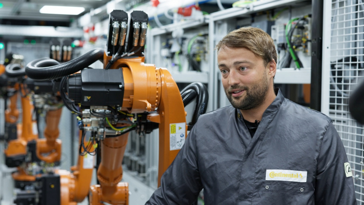 Technologie mění svět práce: Jak připravujeme příští generaci na nové výzvy trhu práce?