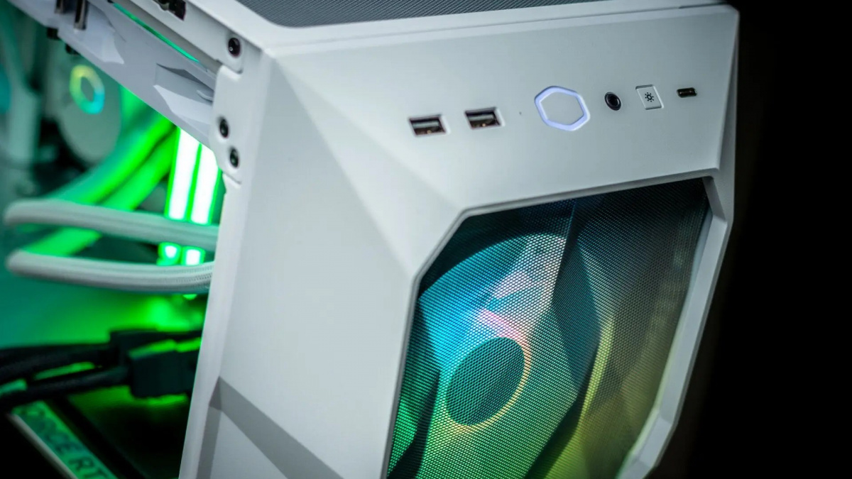 Recenze herního počítače Lynx Challenger White