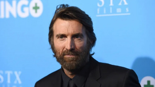 Sharlto Copley
